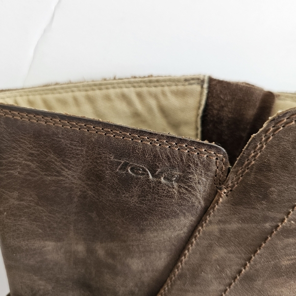 Teva De La Vina Waterproof Riding Boot brown 6.5 1003011 - Picture 2 of 11